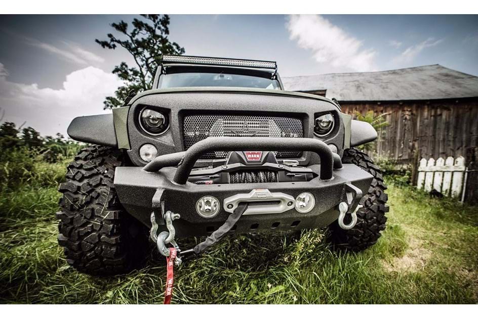Empresa chinesa cria Jeep Wrangler 6x6 chamado Tomahawk