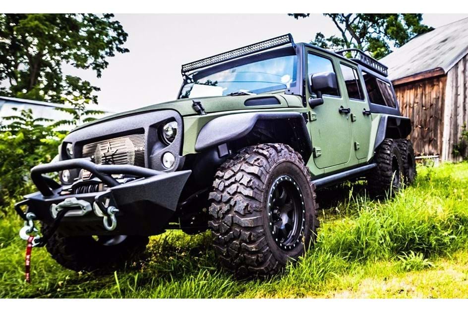 Empresa chinesa cria Jeep Wrangler 6x6 chamado Tomahawk