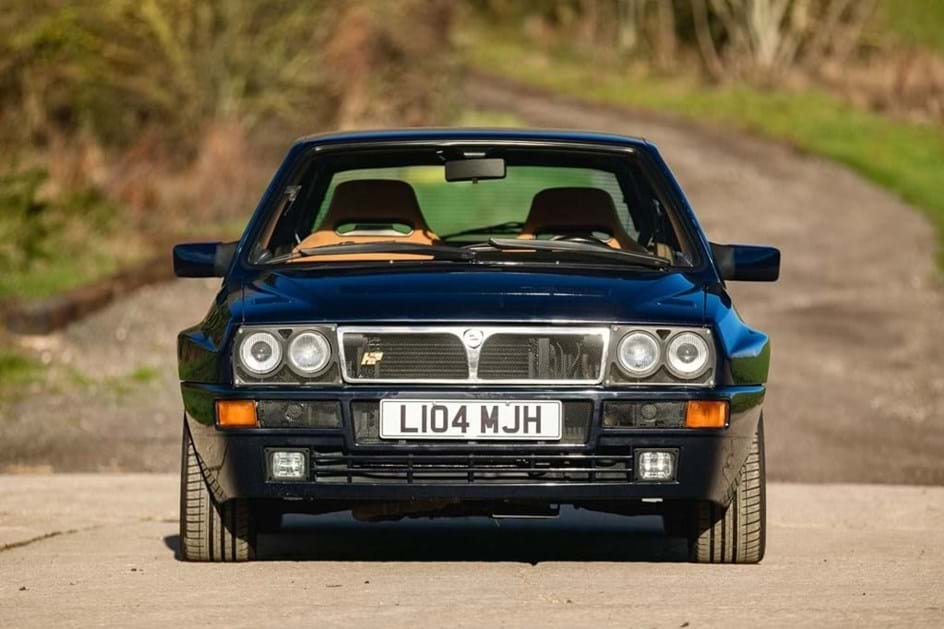 Lancia Delta Integrale De Mr Bean Leiloado Por 100 Mil Euros