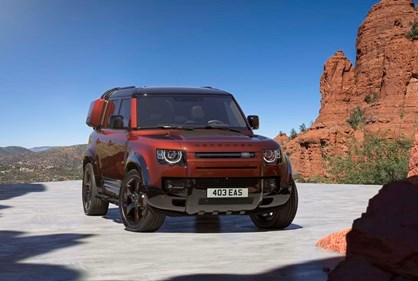 Sedona Edition realça capacidades 'off-road' do Land Rover Defender 110