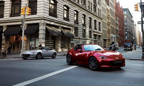 Mazda MX-5 actualiza-se para 2024 mas perde ''cavalos'' pelo caminho