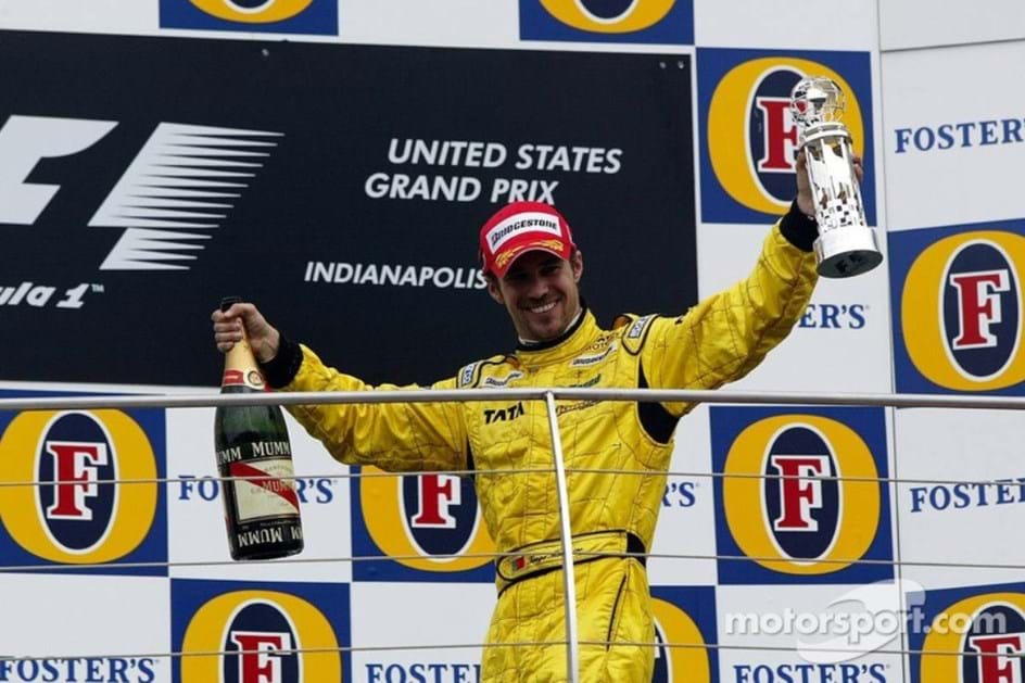 19 de Junho de 2005: Tiago Monteiro no pódio da F1