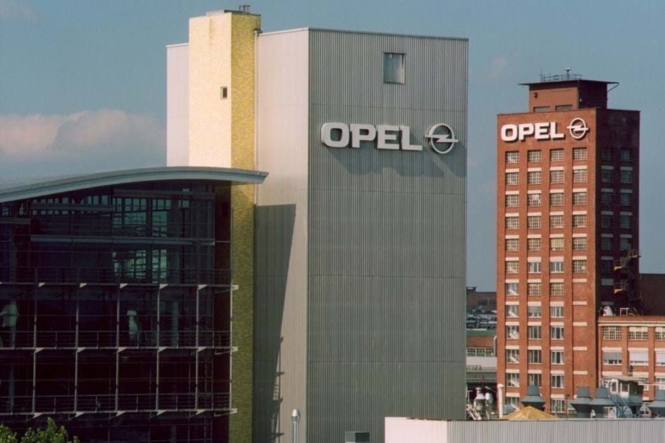 Opel recusa ter alterado emissões
