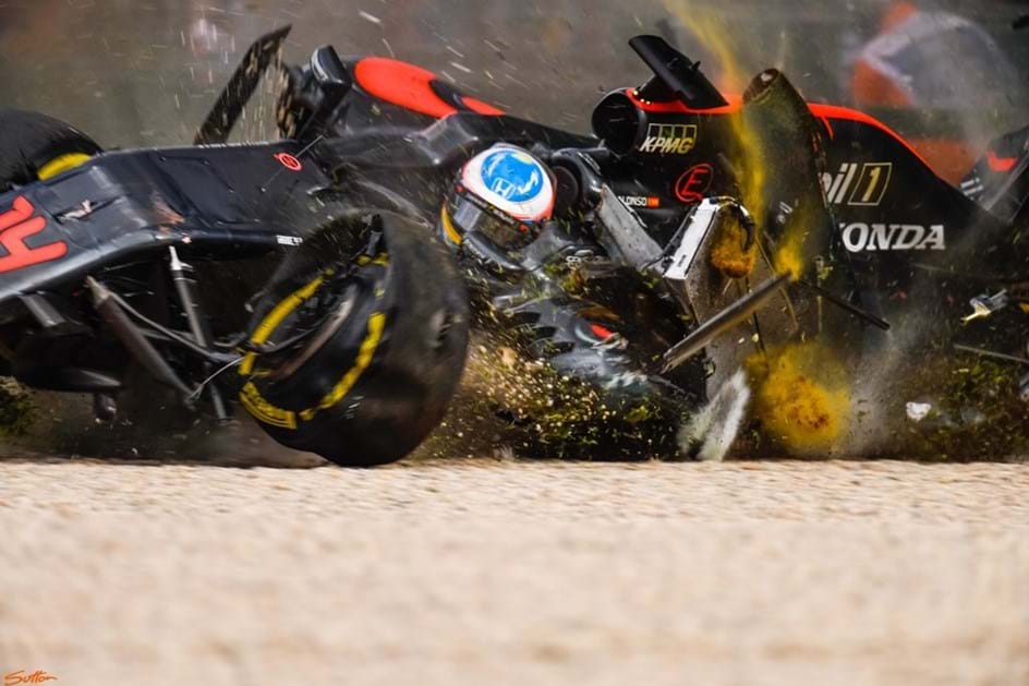 FIA revelou dados… esmagadores do acidente de Alonso: foi milagre!!