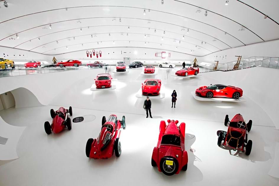 Museu Enzo Ferrari em Modena