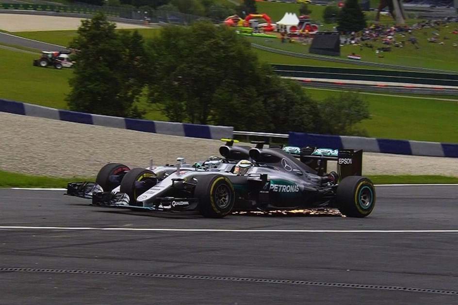 Álbum do duelo Mercedes no GP da Áustria