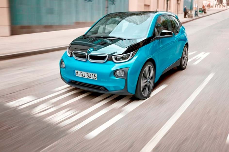 Incentivos alemães para eléctricos disparam vendas do BMW i3