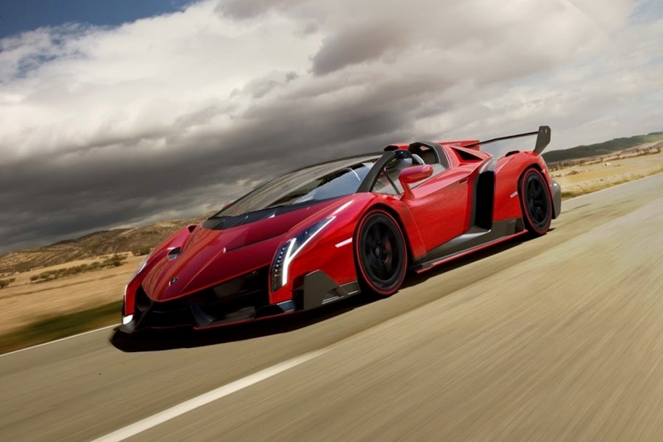Lamborghini Veneno Roadster à venda por 5 milhões