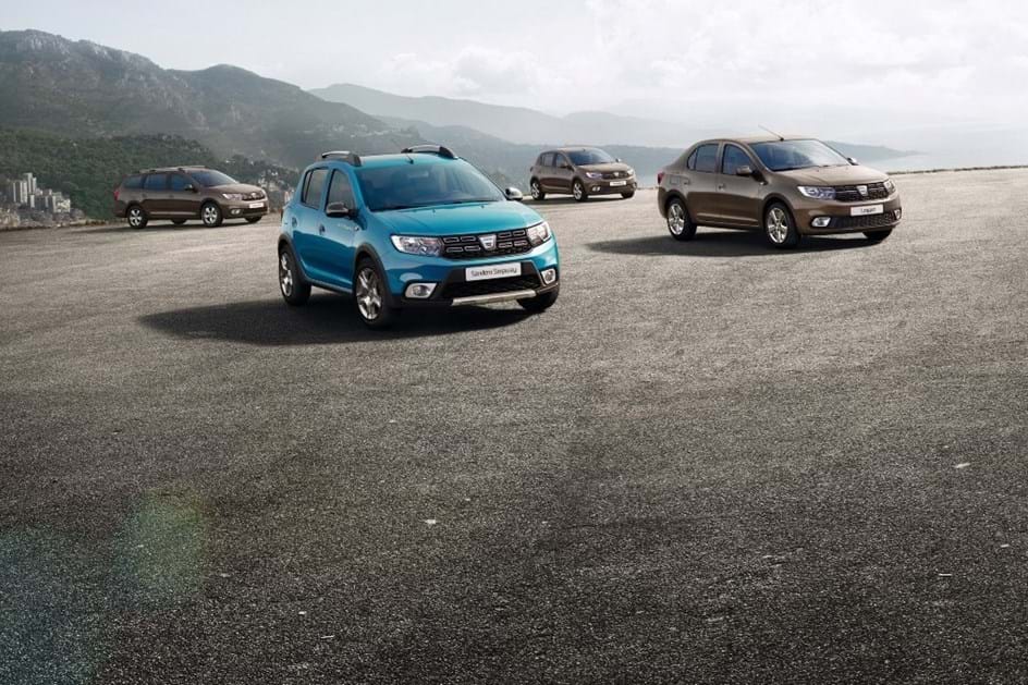 Dacia renova gama Sandero e Logan para Paris