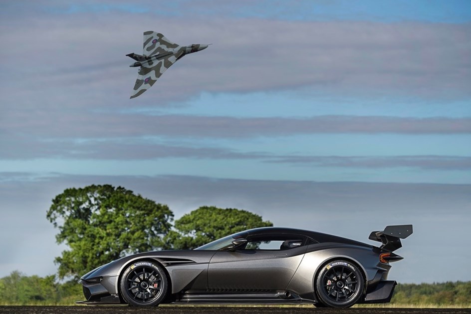 Vulcan: a exclusividade Aston Martin
