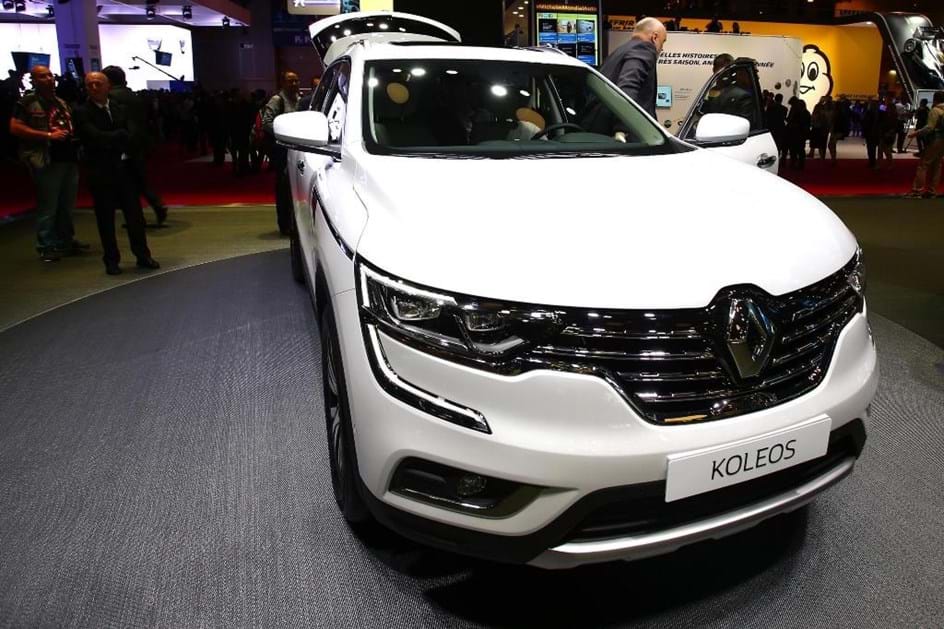 Renault Koleos: SUV fez a estreia europeia em Paris