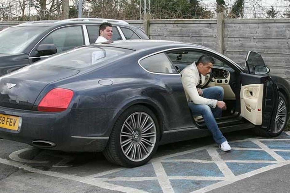 Bentley Continental que pertenceu a Ronaldo pode ser seu