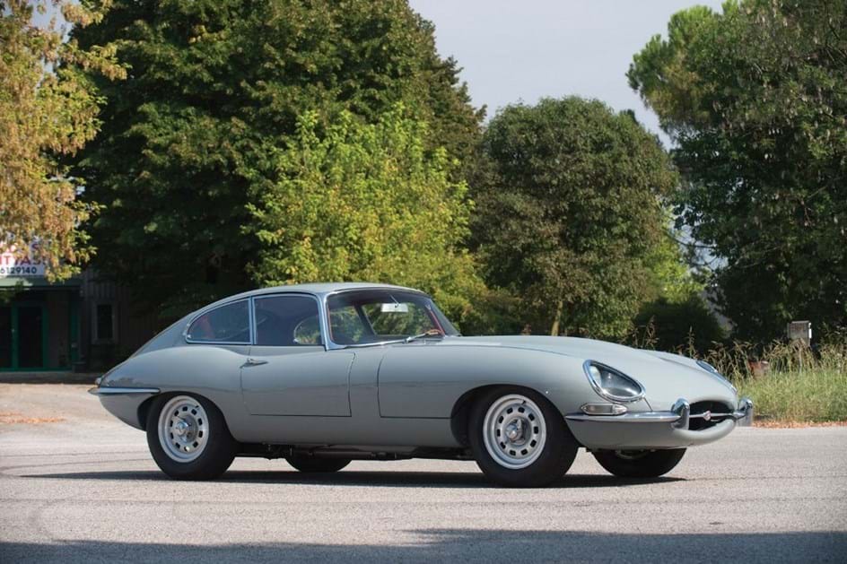 Quer um Jaguar E-Type? Então vá a Milão!
