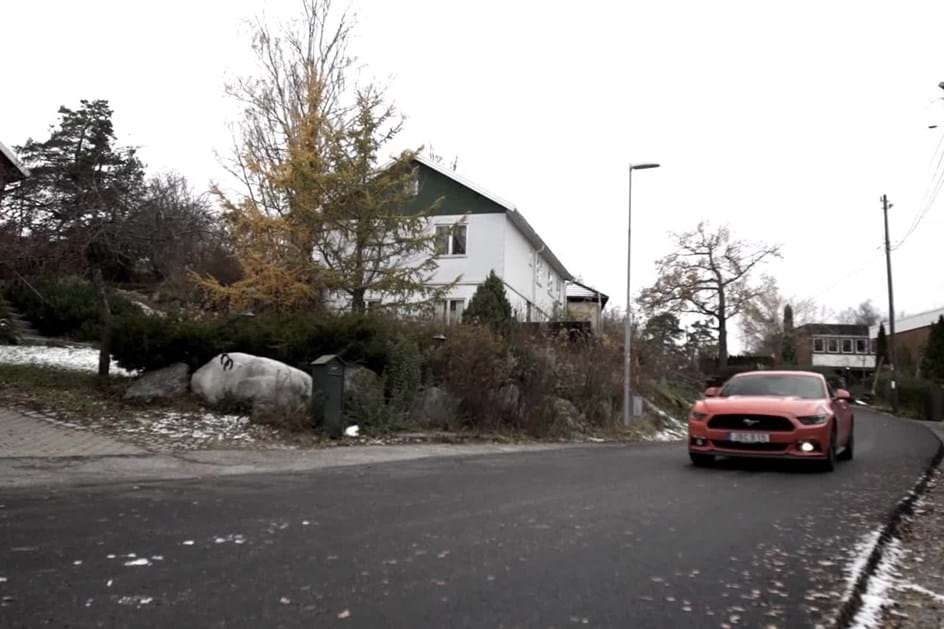 Tem 97 anos e acaba de comprar um Ford Mustang GT!