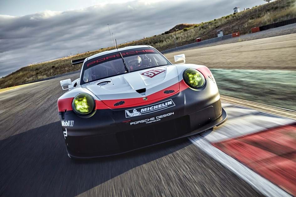 O Porsche 911 mais radical já chegou!