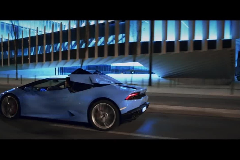 Família do Lamborghini Huracán junta em vídeo que passou por Portugal