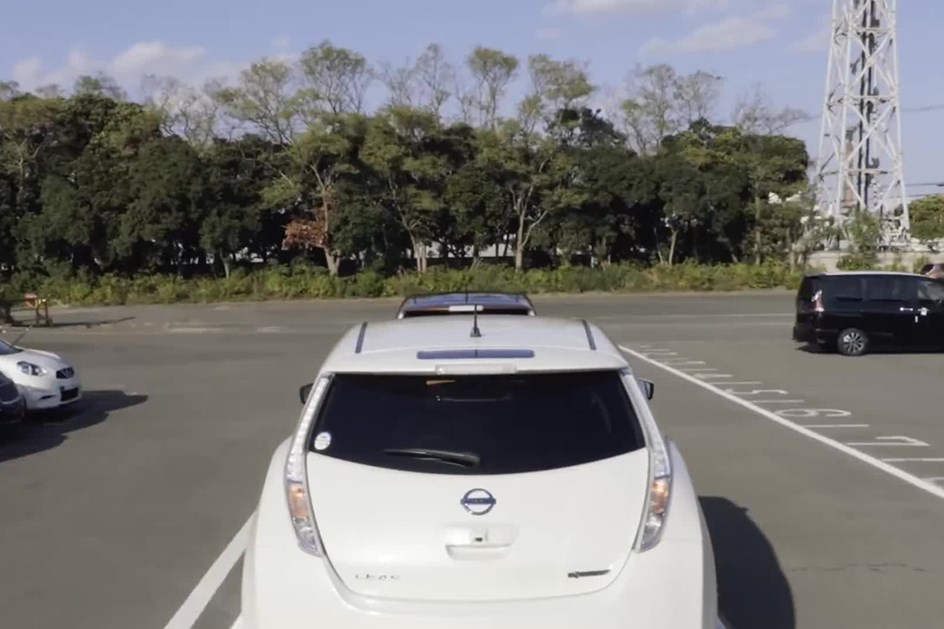 Nissan já usa automóveis autónomos… como reboques