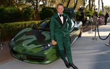 Extravagante herdeiro do Grupo Fiat ilibado do… "auto-rapto"!