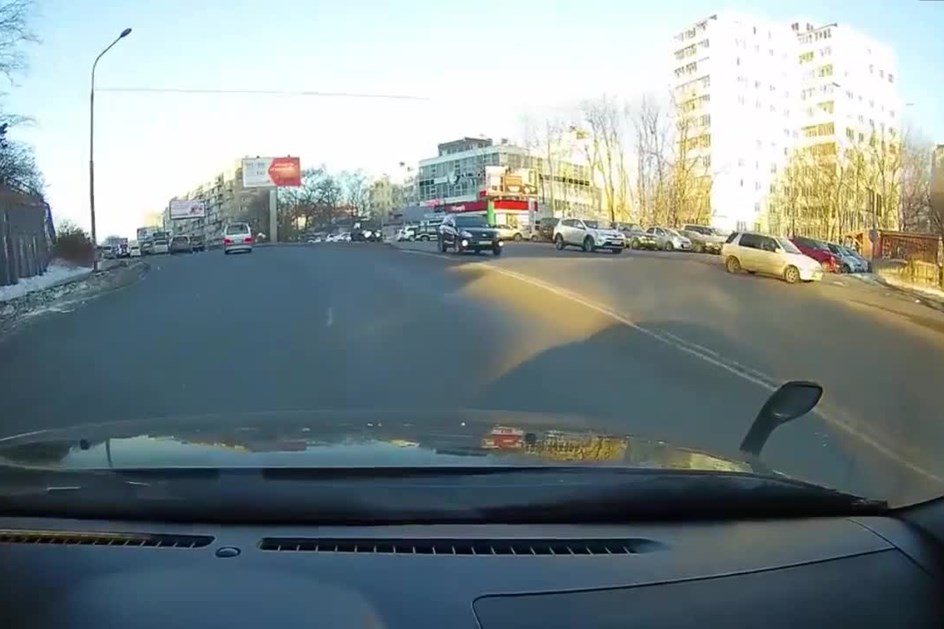 Condutora na Rússia descobre atalho perfeito