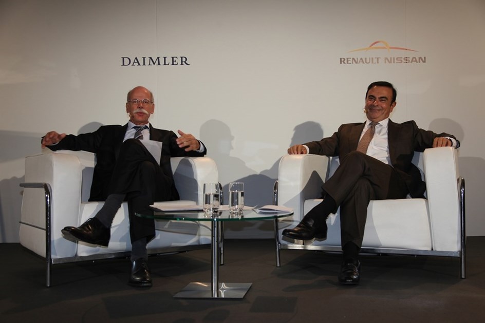 Trump faz Daimler e Nissan repensarem fábrica no México