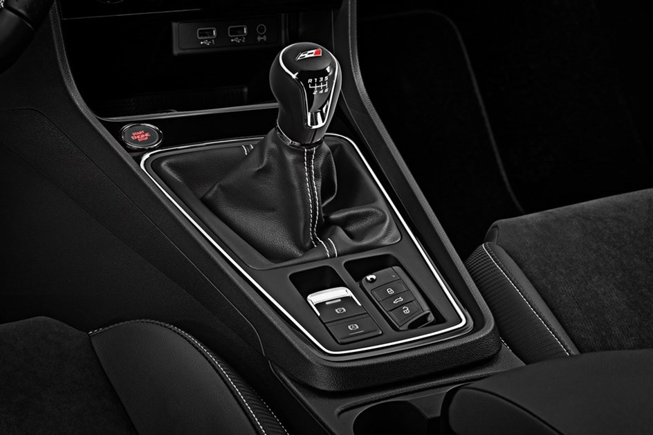 J Gui mos O Novo SEAT Leon Cupra Que Chega Em Mar o Ensaio Aquela 