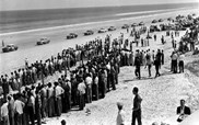 8 de Março de 1936: stock-cars na areia de Daytona