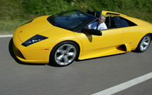 Guiar um Lamborghini remete-nos para a festa brava