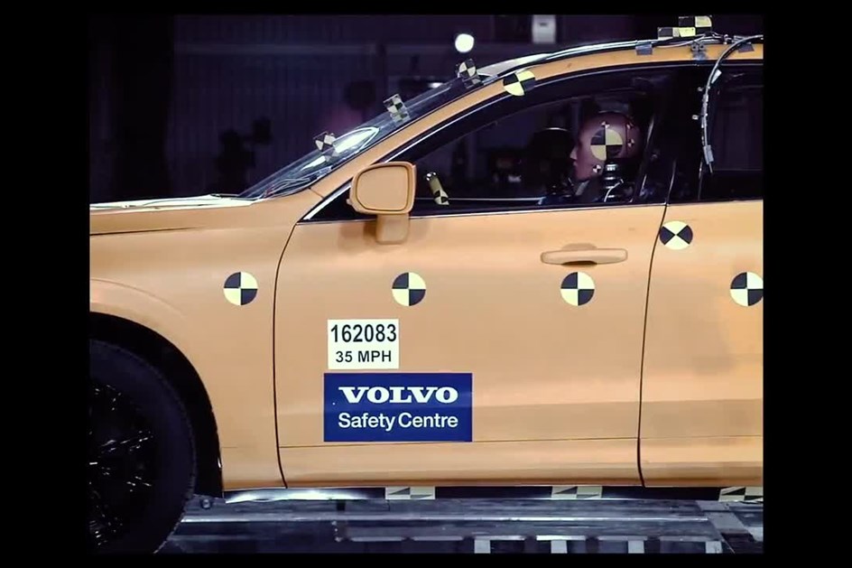 Volvo XC60 em testes de segurança (2)