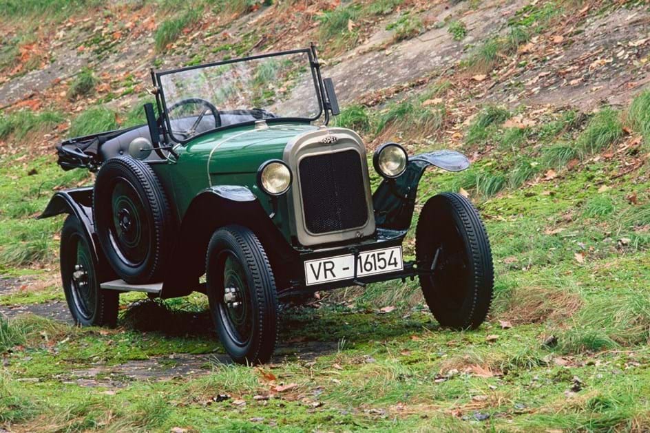 20 de Março de 1925: Opel 4/12 hp foi a Genebra