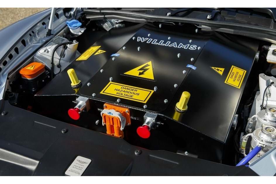 Aston Martin Rapide troca V12 por motor eléctrico