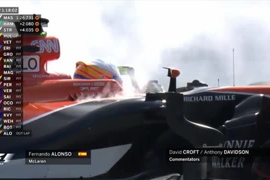 Motor de Alonso morre na primeira volta