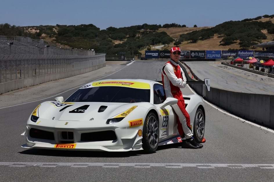 Michael Fassebender pilotou com a Ferrari