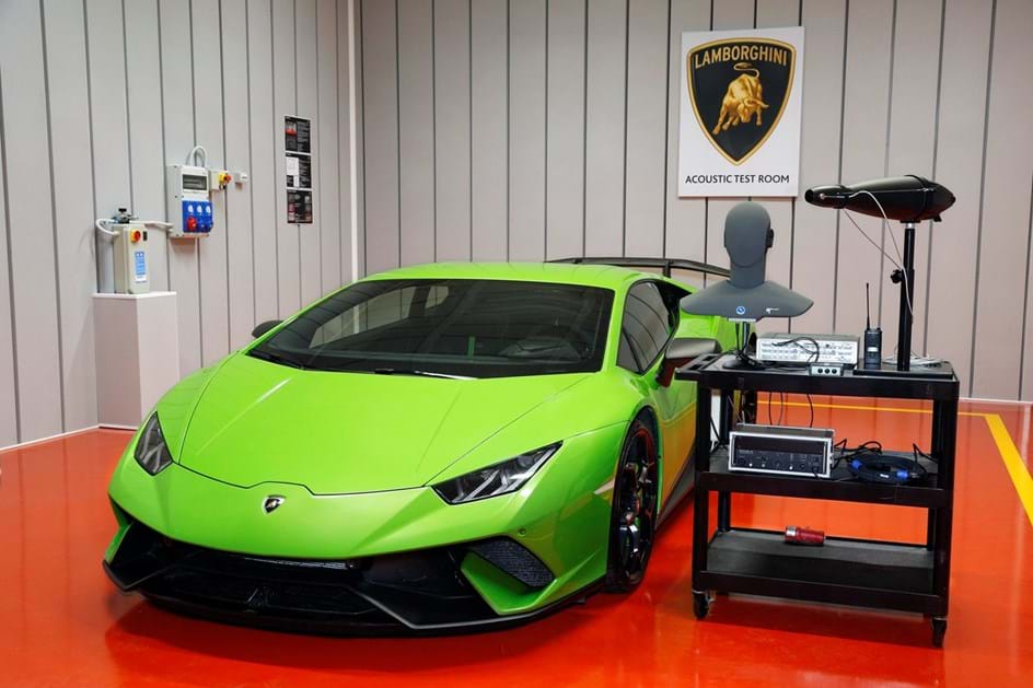 Lamborghini cria novo espaço para acústica automóvel