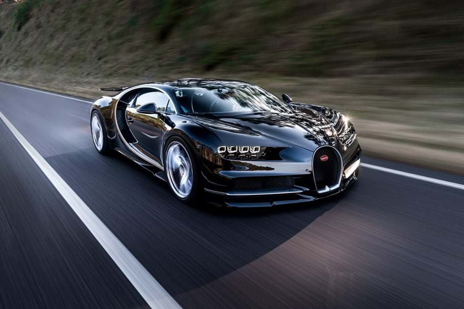 Pneus não deixam Bugatti Chiron atingir 450 km/h