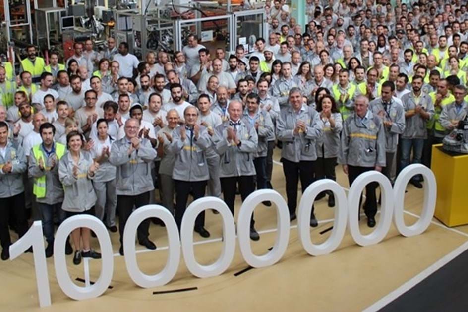 Renault Cacia celebra 10 milhões de caixas de velocidade 