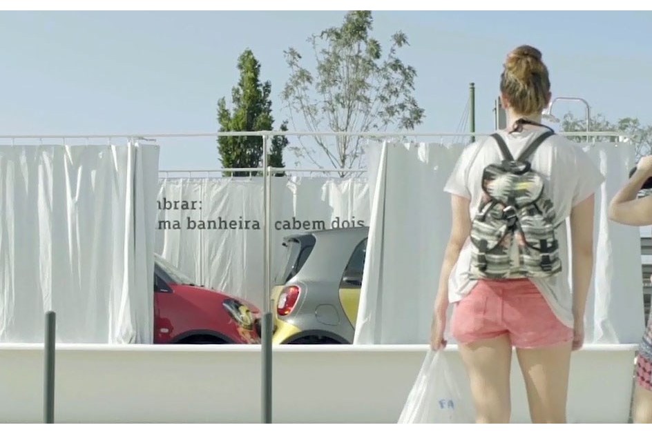 Smart lança campanha com banheiras