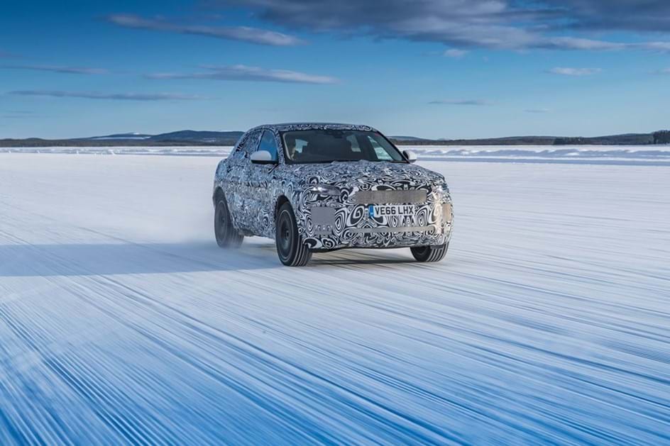Do Dubai ao Círculo Polar Ártico. Veja os testes do Jaguar E-Pace
