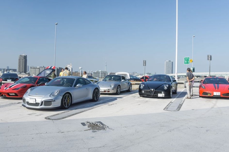 Os encontros milionários nos parques de estacionamento do Japão