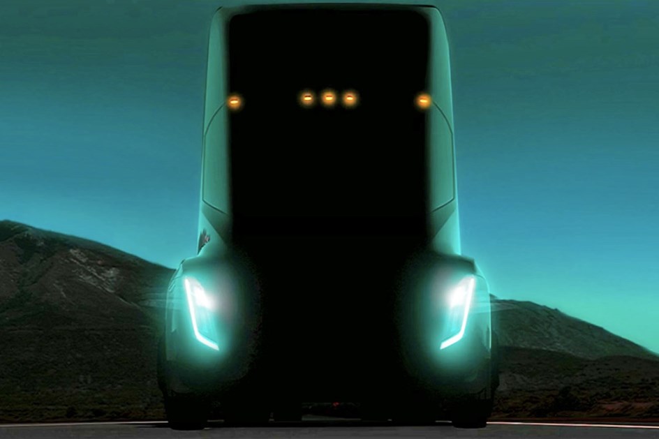 Tesla prepara camião eléctrico autónomo