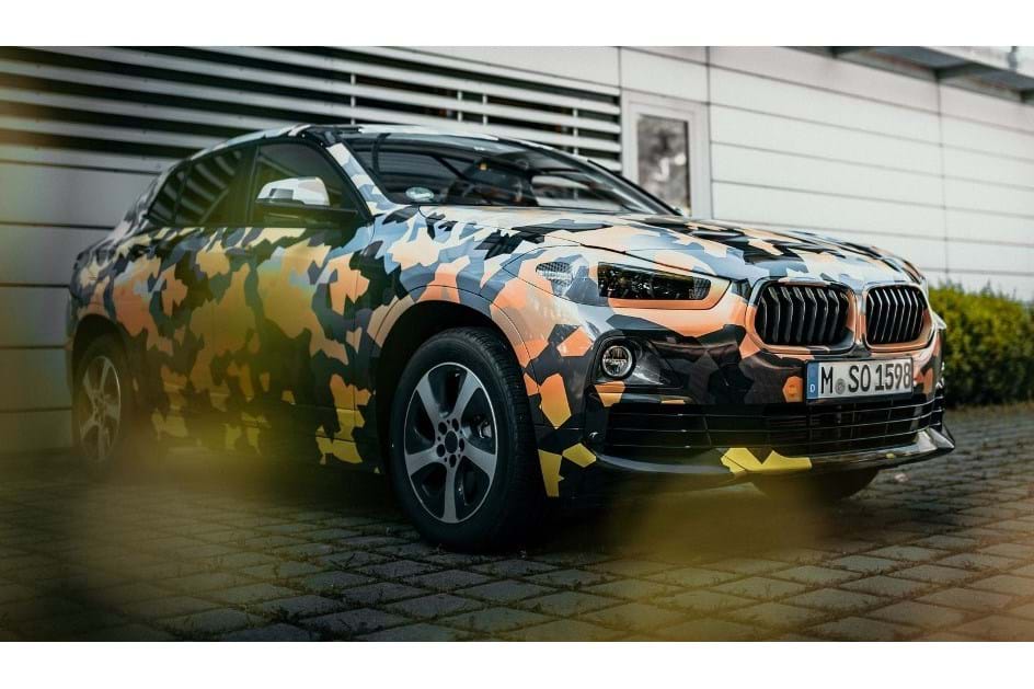 Novas fotos do passeio do BMW X2 na selva… urbana!