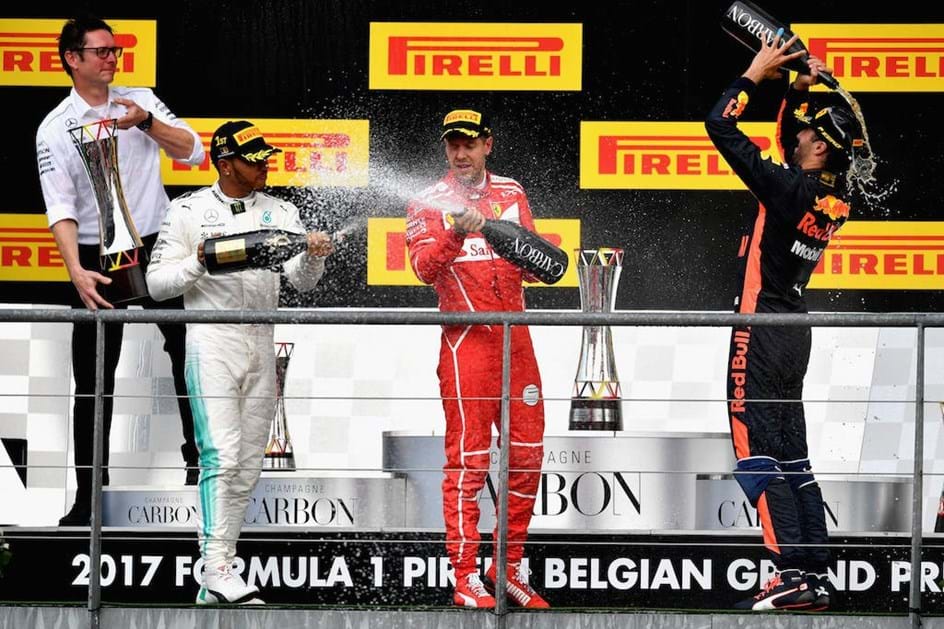 G.P. Bélgica - As melhores imagens do triunfo de Hamilton sobre Vettel