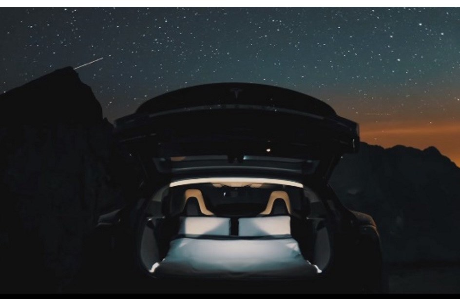 Já pode dormir num Tesla Model S…