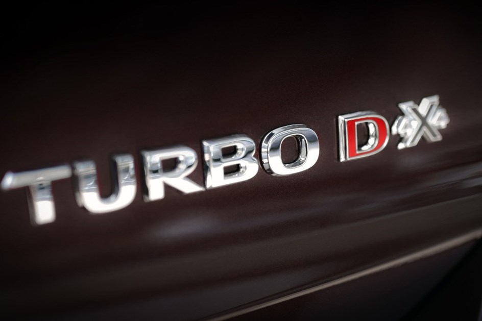 Novo Opel Insignia recebe motor Diesel 2.0 BiTurbo