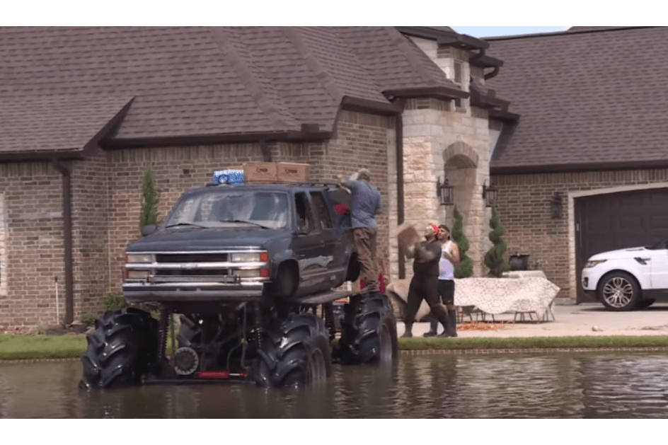 Monster Trucks salvam vítimas do furacão Harvey