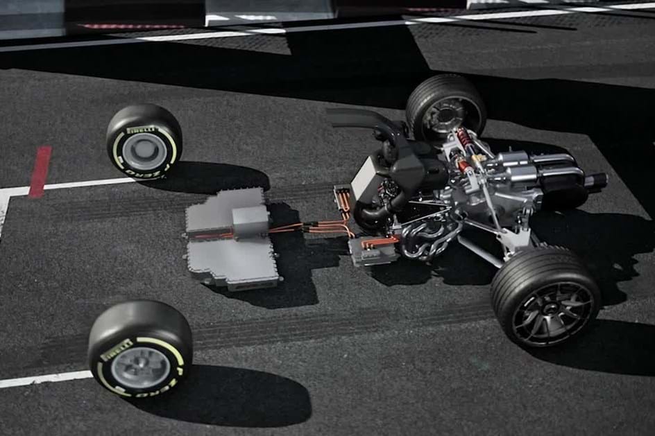 Mercedes-AMG revela finalmente o F1 para a estrada!