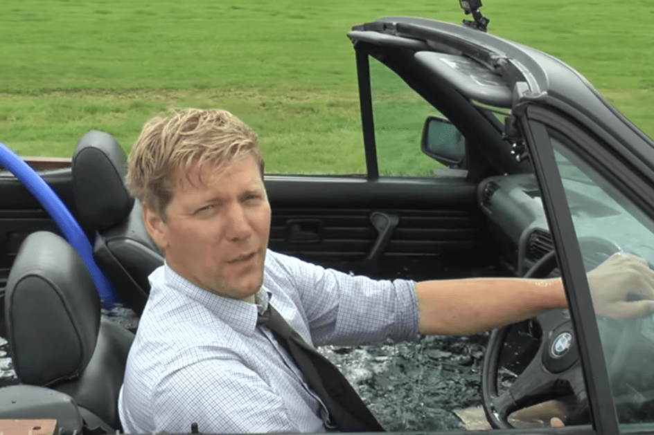 Youtuber transforma BMW numa banheira dirigível com grelhador