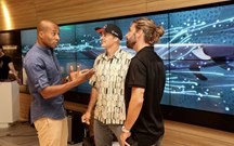 Garrett McNamara e Nelson Évora marcam presença no novo espaço Mercedes-Benz no CascaiShopping