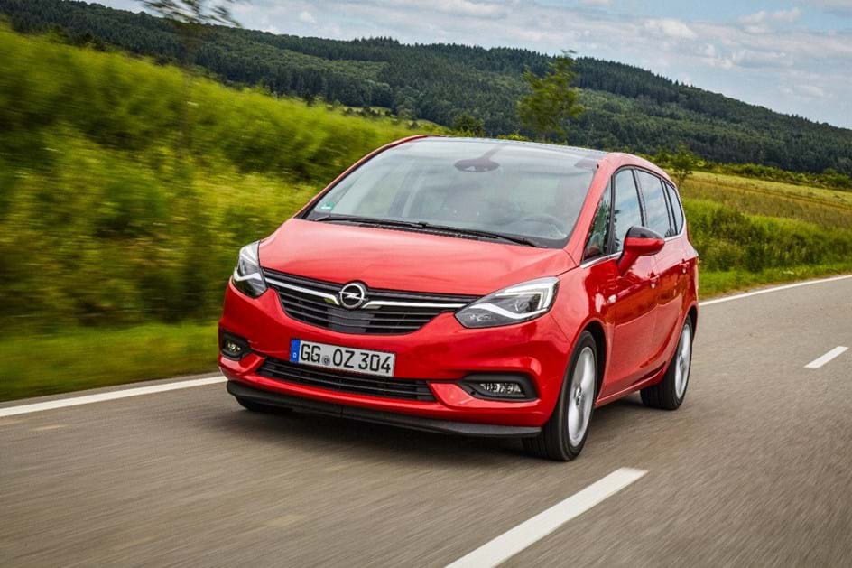 Opel Zafira aumenta conectividade com novo sistema IntelliLink 4.0