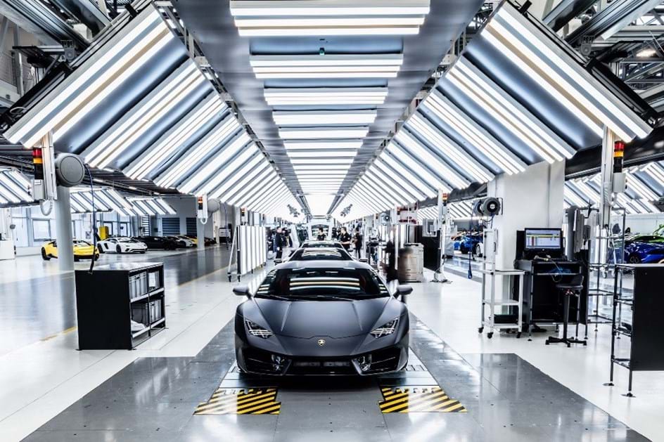 Lamborghini inaugura nova fábrica para produzir o Urus