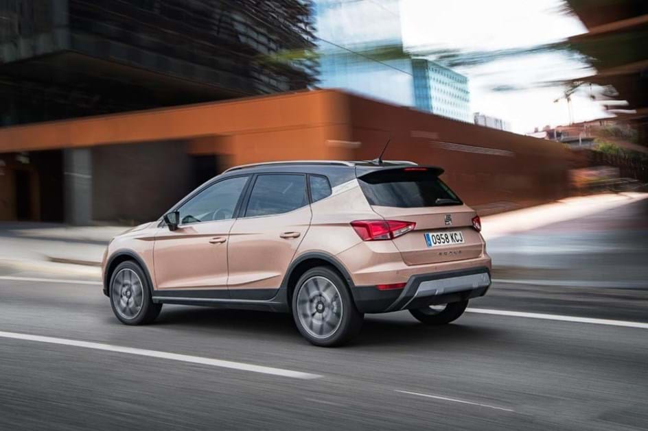 Seat Arona chega em Novembro com um preço a partir de 17.805 € Novos